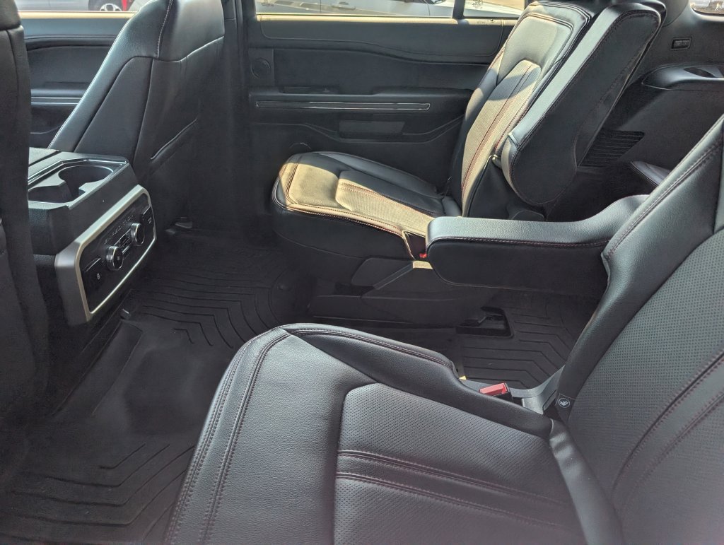 Used 2024 Ford Expedition Max Limited AWD/4WD image 8