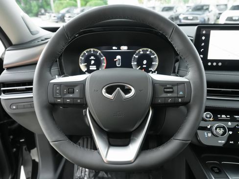 Certified 2026 INFINITI QX60 Luxe w/ Cargo Package FWD image 7