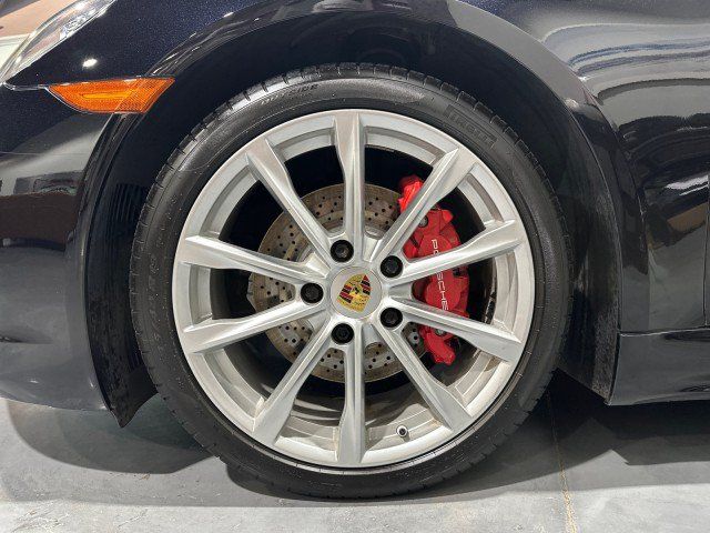 Used 2018 Porsche 718 Cayman S RWD image 61