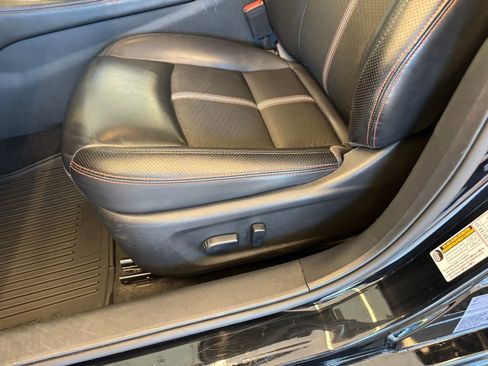 Used 2024 Nissan Altima 2.5 SR FWD image 14