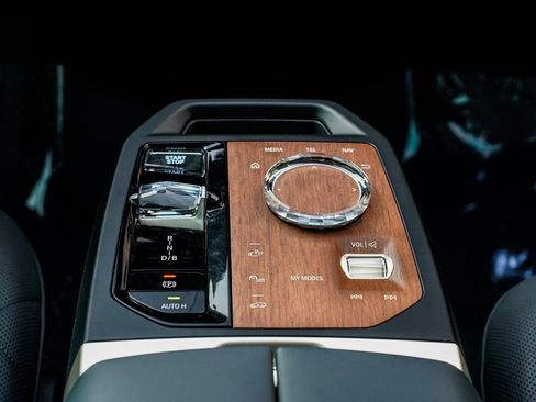 Used 2023 BMW iX M60 w/ Executive Package image 13