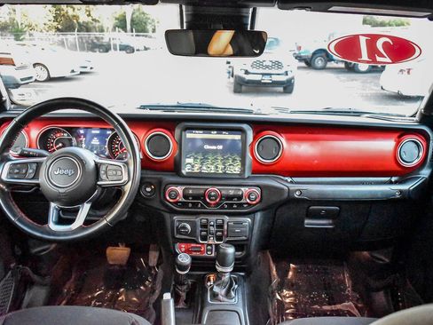 Used 2021 Jeep Gladiator Rubicon image 7