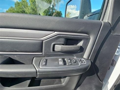New 2024 RAM 3500 Tradesman w/ Chrome Appearance Group image 17