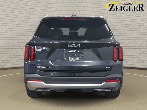 New 2026 Kia Sorento EX image 6