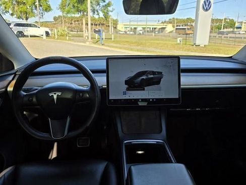 Used 2023 Tesla Model Y Long Range AWD/4WD image 11