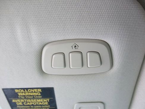 Used 2022 Lincoln Corsair FWD w/ Premium Package image 28