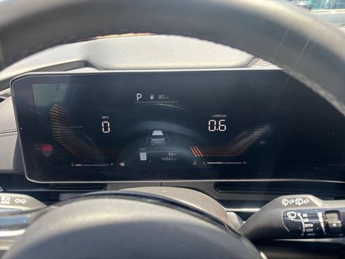 Used 2026 Kia Carnival FWD image 41