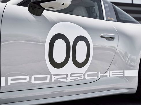 Used 2021 Porsche 911 Targa 4S image 9