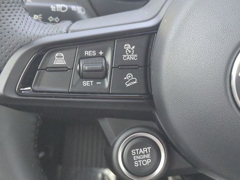 New 2025 Alfa Romeo Stelvio Sprint image 24