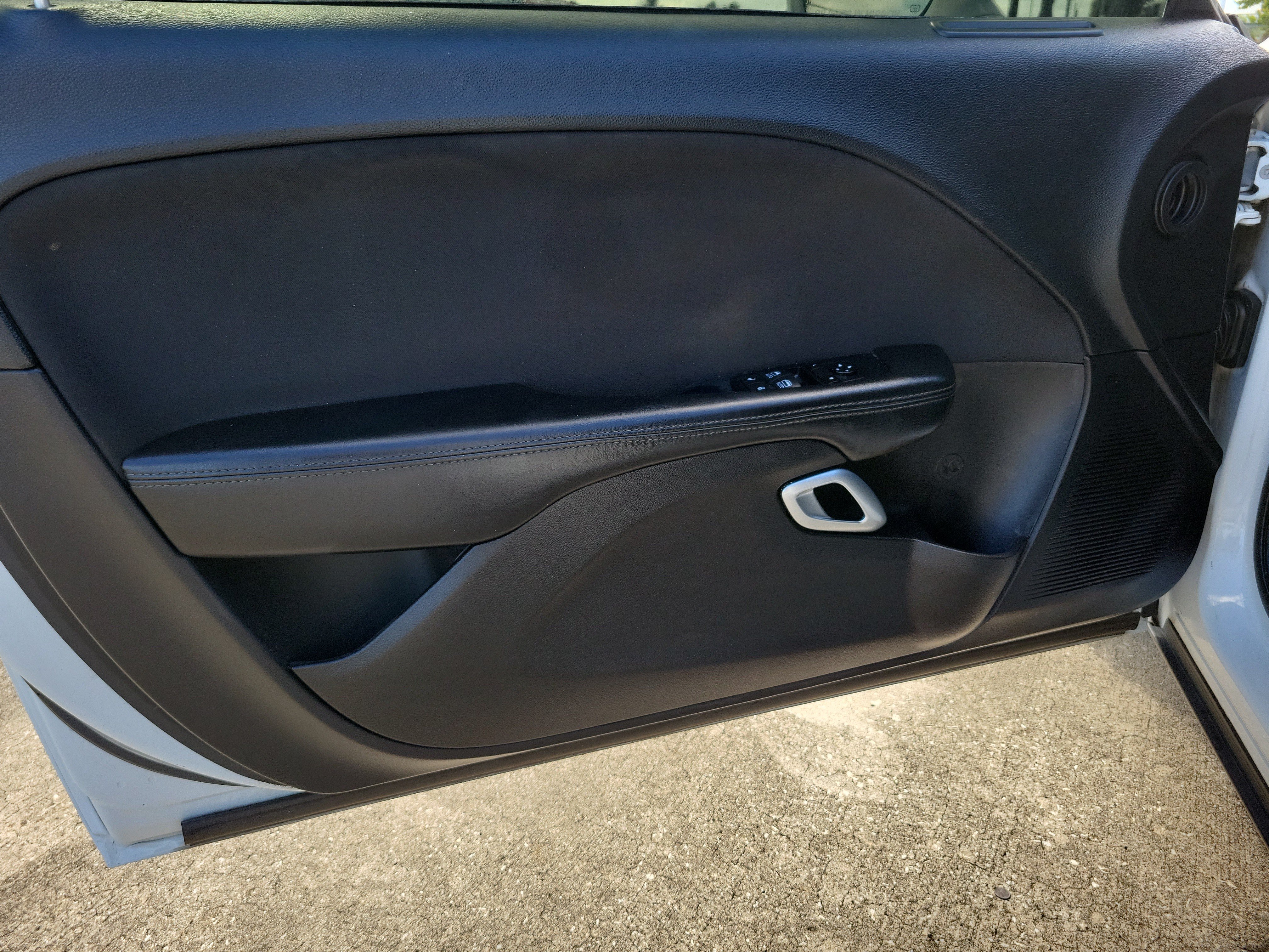Used 2019 Dodge Challenger SXT RWD image 12