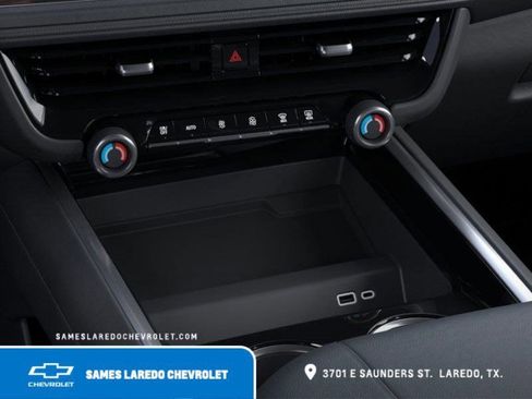 Used 2025 Chevrolet Tahoe LS RWD image 23