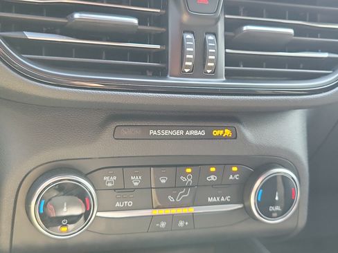 Used 2024 Ford Escape ST-Line FWD image 24