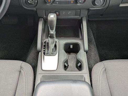 Certified 2025 Nissan Frontier SV AWD/4WD image 20