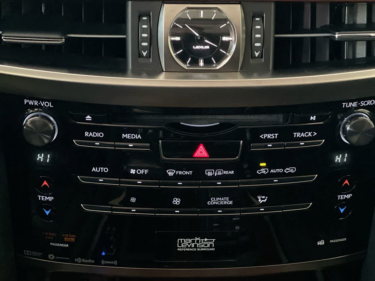 Used 2017 Lexus LX 570 4WD w/ Luxury Package image 16