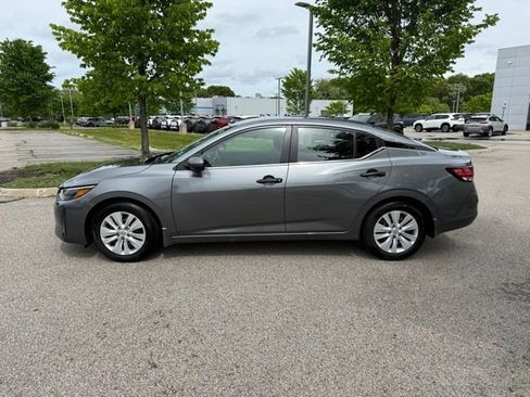 Used 2025 Nissan Sentra S FWD image 11
