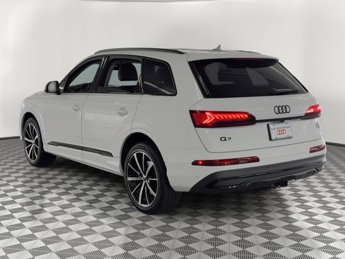 Used 2023 Audi Q7 3.0T Premium Plus image 3