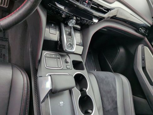 Used 2023 Acura MDX A-Spec image 11