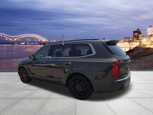 Certified 2021 Kia Telluride SX w/ SX Prestige Package AWD/4WD image 3