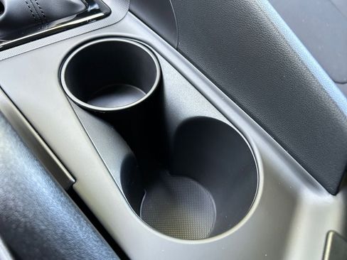 New 2025 Hyundai Elantra Sport image 8