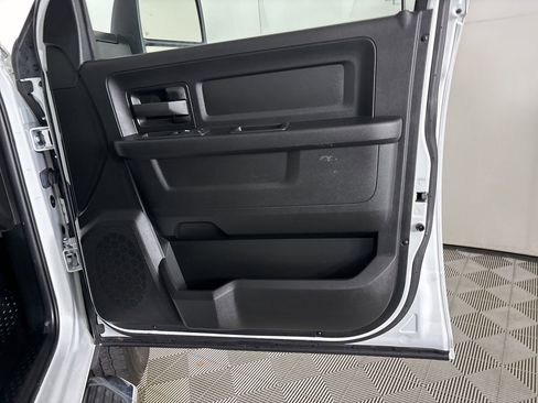 Used 2023 RAM 2500 Tradesman w/ Chrome Appearance Group image 27