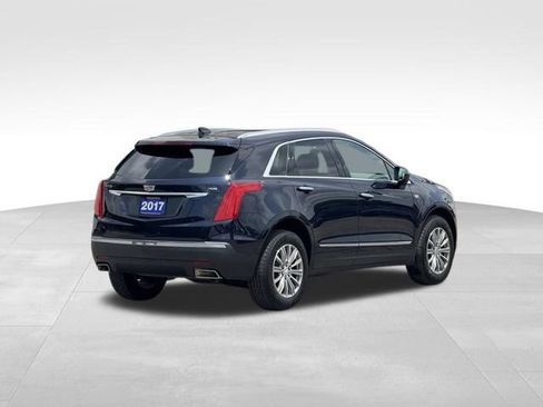 Used 2017 Cadillac XT5 Luxury w/ Driver Awareness Package FWD image 4