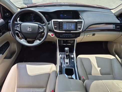Used 2017 Honda Accord EX-L image 28