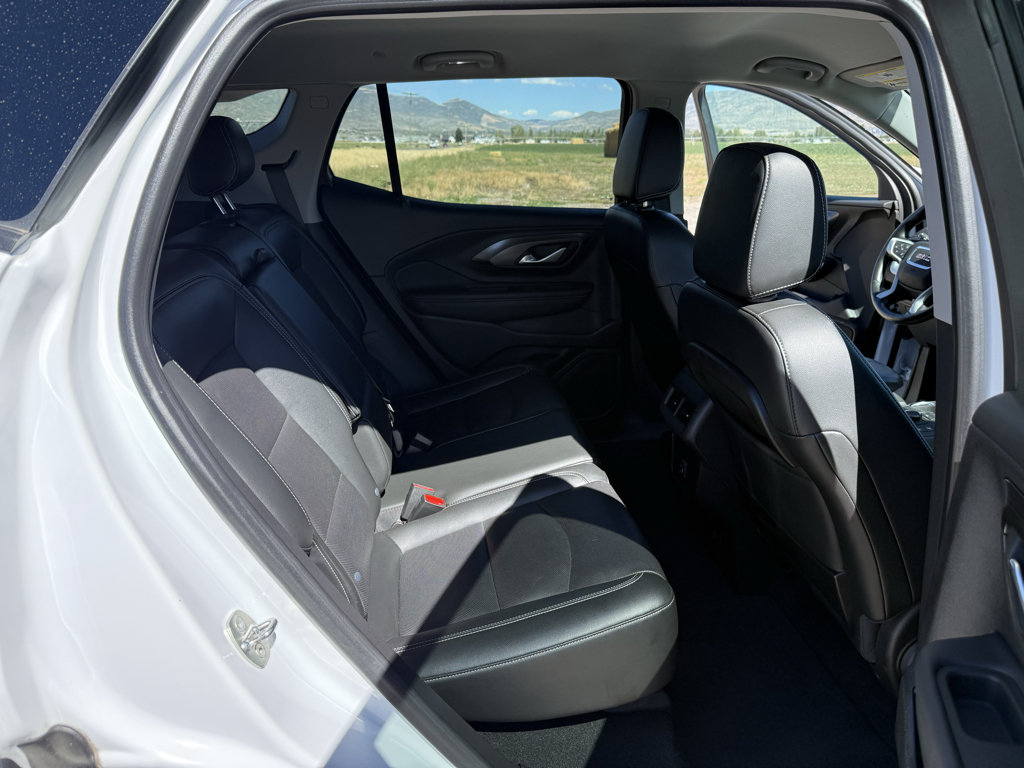 Used 2022 GMC Terrain SLT w/ Tech Package AWD/4WD image 34