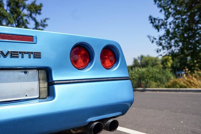 Used 1988 Chevrolet Corvette Convertible RWD image 54