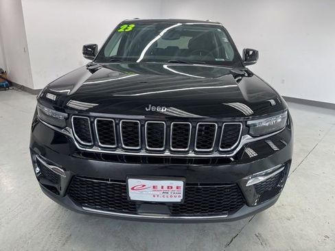 Used 2023 Jeep Grand Cherokee Limited AWD/4WD image 5