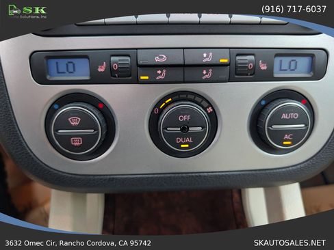 Used 2008 Volkswagen Eos Lux FWD image 25