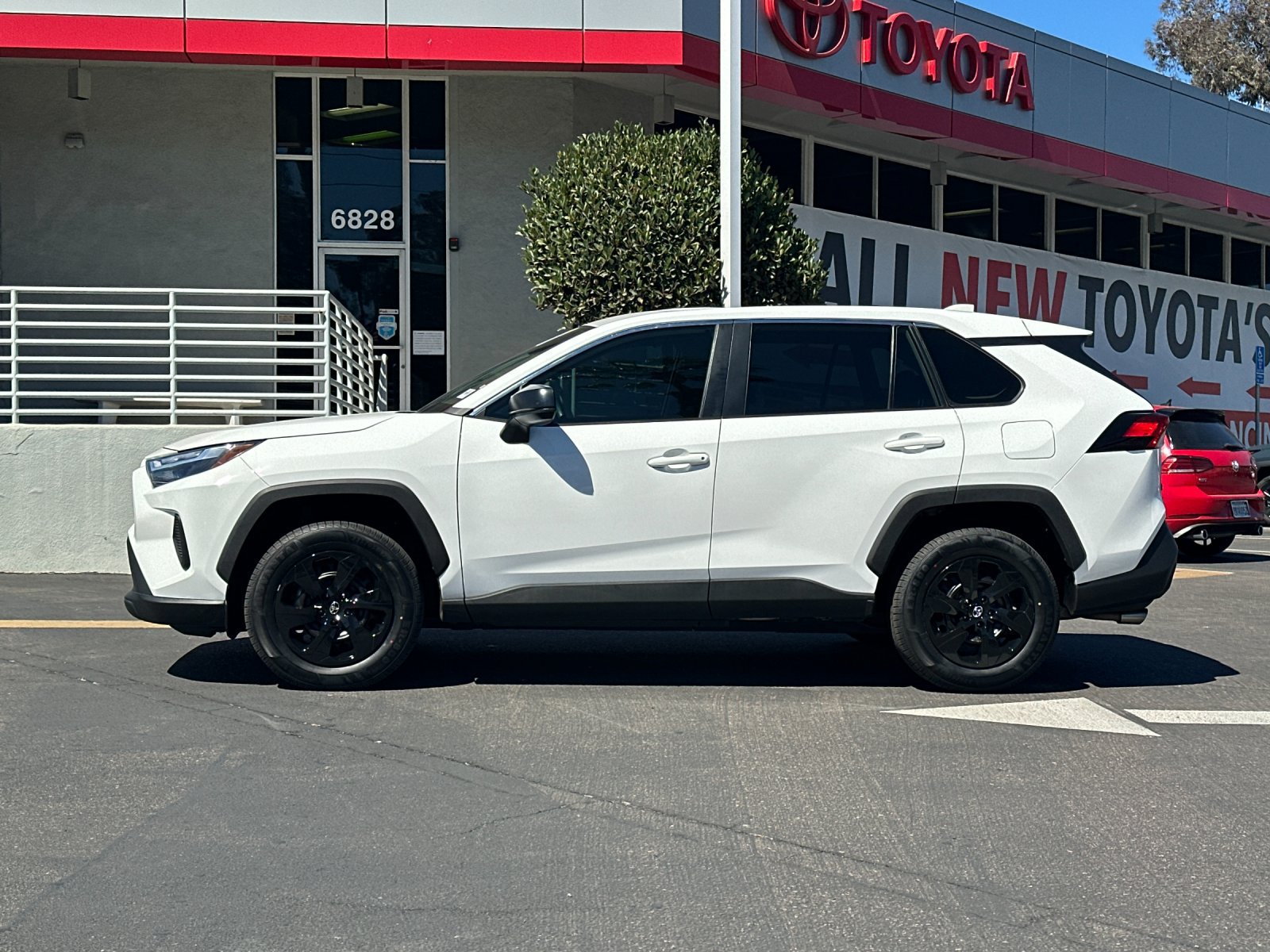 Used 2025 Toyota RAV4 LE FWD image 2