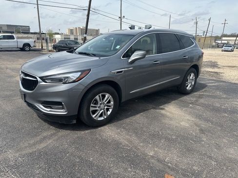 Used 2018 Buick Enclave Premium w/ LPO, Cargo Package image 3