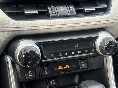 Certified 2024 Toyota RAV4 XLE Premium image 20