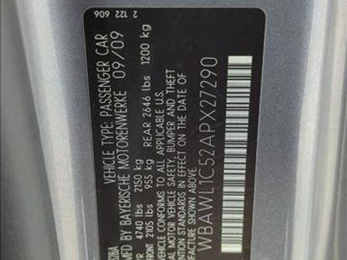 Used 2010 BMW 328i Convertible image 24