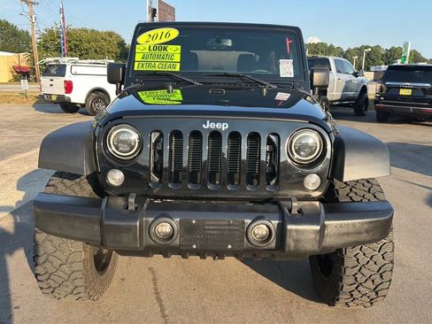 Used 2016 Jeep Wrangler Unlimited Sport w/ Quick Order Package 24S AWD/4WD image 9