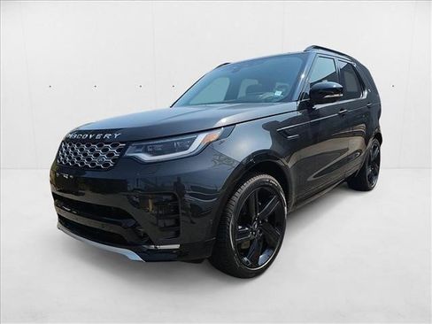 New 2024 Land Rover Discovery Metropolitan Edition image 1