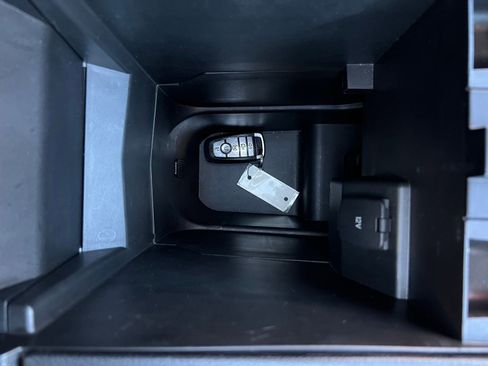 Used 2020 Ford Edge ST w/ Equipment Group 401A image 56