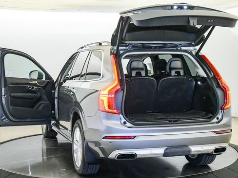 Used 2016 Volvo XC90 T6 Momentum w/ Momentum Plus Package AWD/4WD image 26