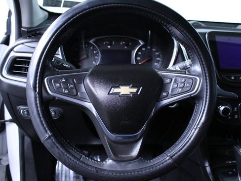 Used 2019 Chevrolet Equinox Premier image 18