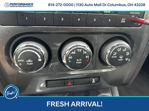 Used 2013 Dodge Challenger SXT RWD image 22