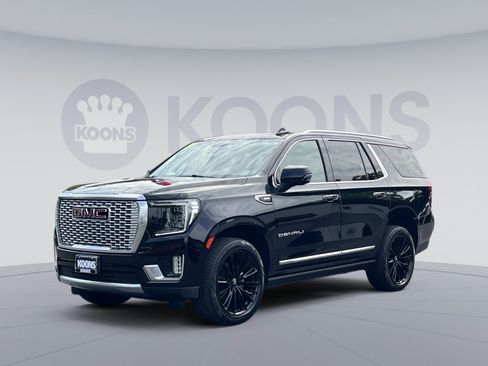 Used 2021 GMC Yukon Denali w/ Denali Premium Package AWD/4WD image 4