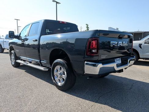 Used 2026 RAM 2500 Big Horn AWD/4WD image 7
