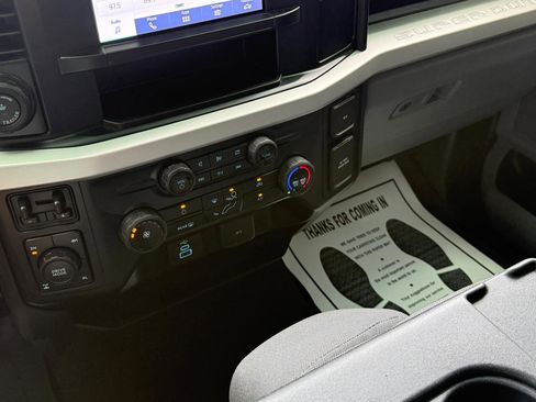 Used 2023 Ford F250 XL w/ STX Appearance Package AWD/4WD image 26