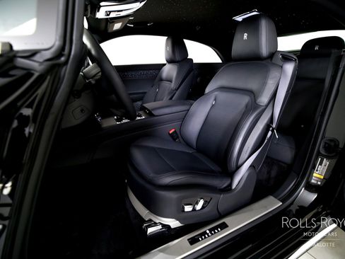 Used 2025 Rolls-Royce Spectre w/ Spectre Launch Package image 13