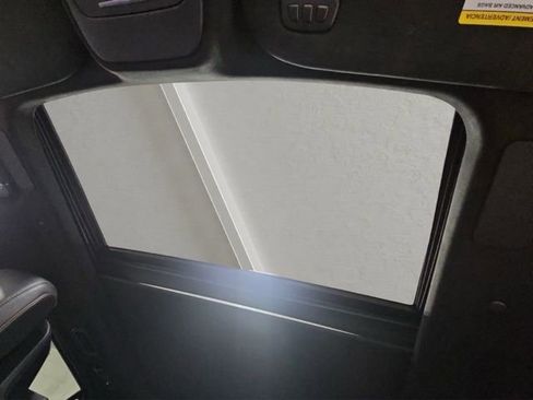 Used 2025 Lincoln Navigator Black Label image 3