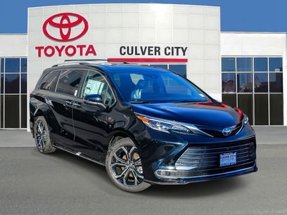 New 2025 Toyota Sienna Platinum
