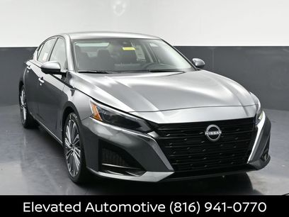 Certified 2025 Nissan Altima 2.5 SL