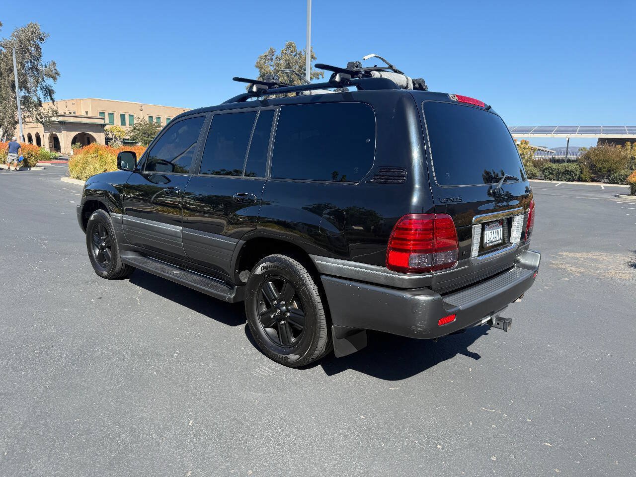 Used 2006 Lexus LX 470 4WD w/ Preferred Accessory Pkg image 6
