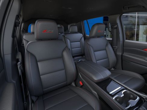 New 2026 Chevrolet Traverse Z71 w/ Enhanced Driving Package image 16