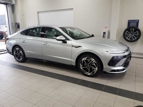 New 2026 Hyundai Sonata SEL image 1